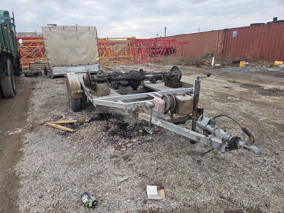 Прицеп, лафет, автовоз.