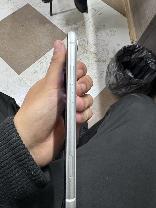 Продам iphone Xr