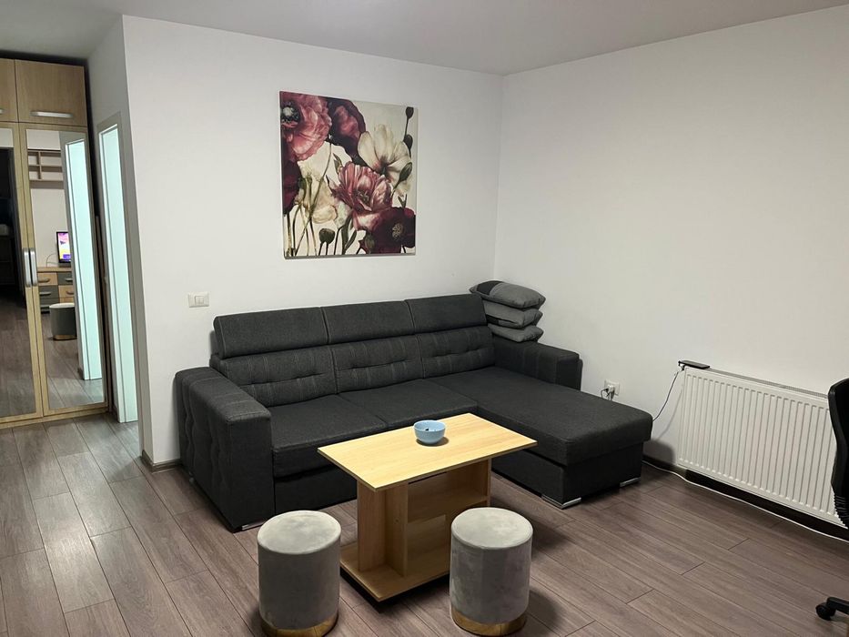 Particular închiriez apartament 2 camere zona Unirii