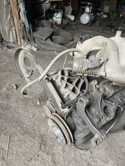 Двигатель На Опель Вектра .