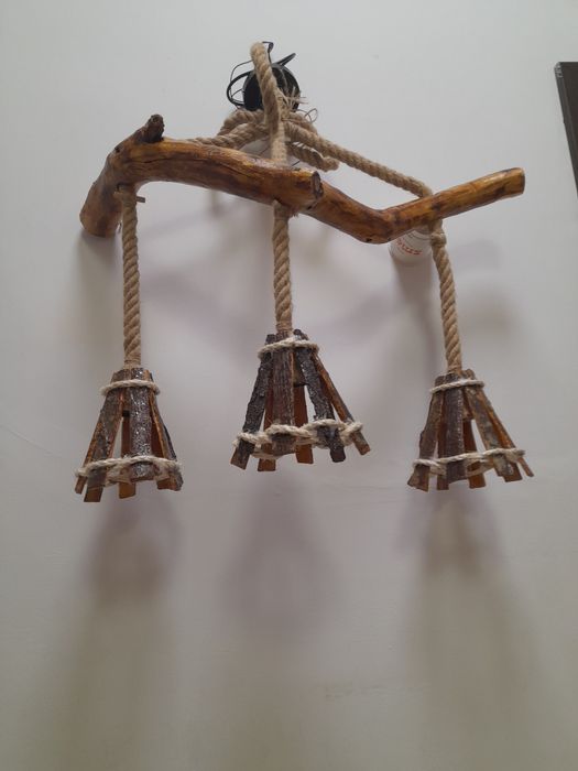 Lustră Rustică din Lemn și Sfoară