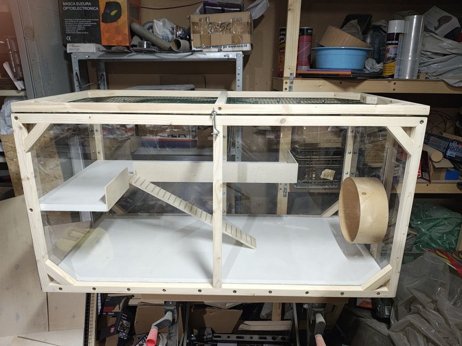 Vand cusca pt hamsteri cu roata de 20cm