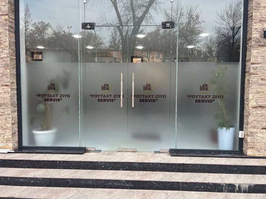 Tashqi Reklama xizmatlari Bukva yonuvchi harflar bannerlar