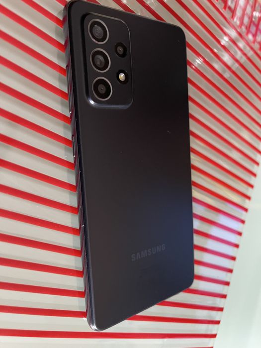 Samsung Galaxy A52s 5G 128GB – Отлично състояние, без забележки по екрана
