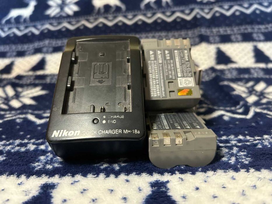 Nikon D300S + 18-70 DX VR + CF card + зарядно + 2 бр батерии Nikon