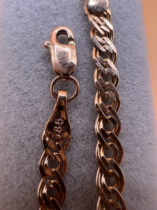 Продам золотой браслет.