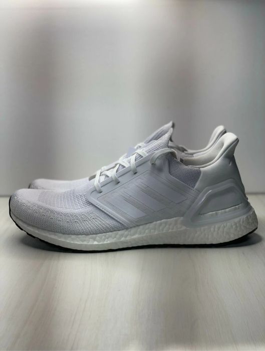 Оригинальные кроссовки Adidas UltraBoost 20
