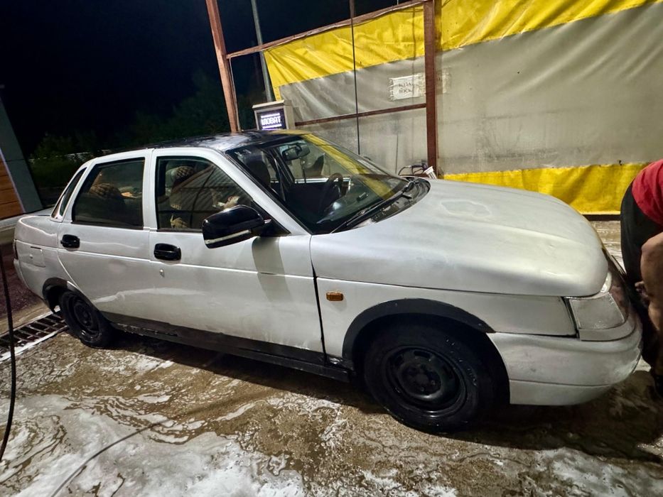 Продам Ваз2110 средний состоянии