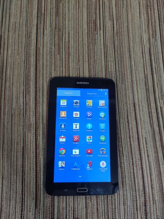 Планшет Самсунг А3 Лайт
