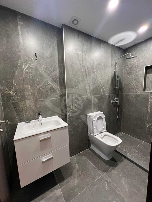 Продава се Тристаен апартамент в Варна, Трошево - 125 кв.м за 2400 €/кв.м - Снимка #5