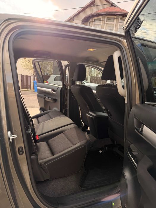Toyota Hilux 2.4D 4x4
