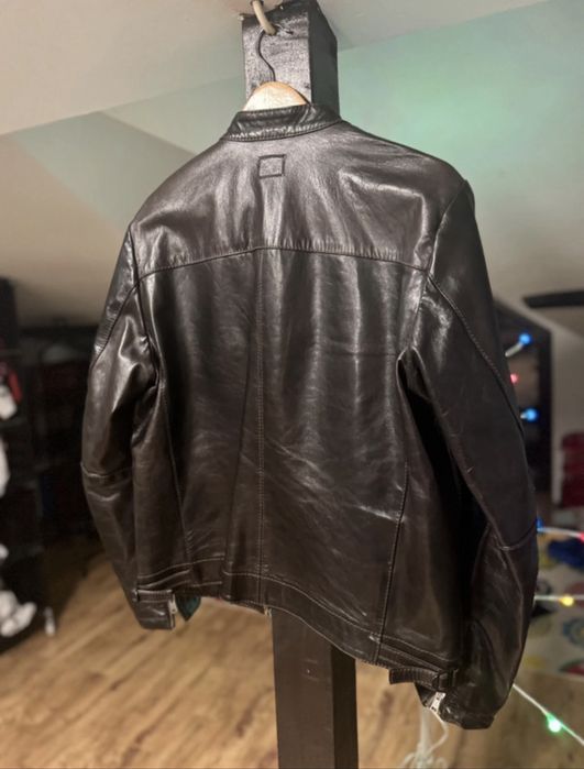 Geaca  CP Company piele/Stone Island ,in stare  foarte buna