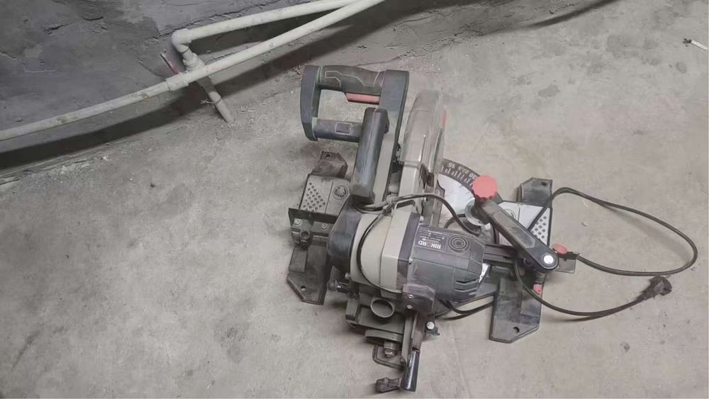 Торцочиная пила