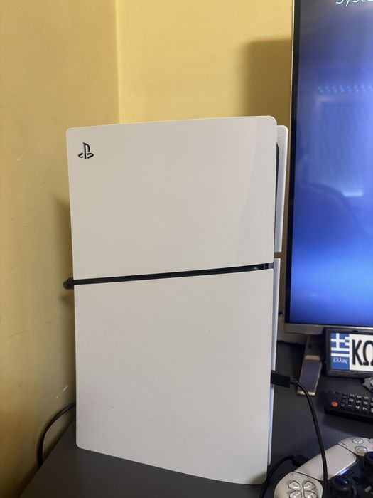 Плейстейшън 5 slim