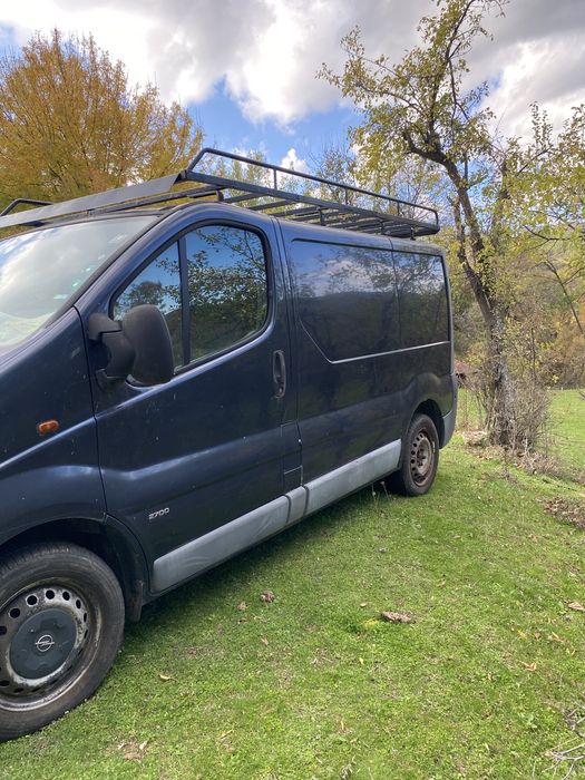 Опер Виваро 1.9 2004г колата се продава на части