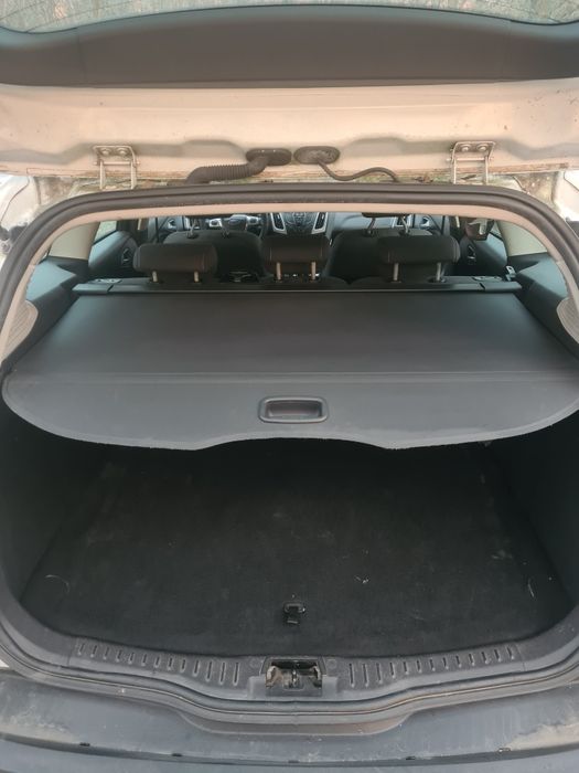 Rulou portbagaj Ford Focus Mk3 Break