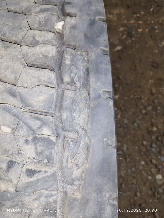 Продам шины безкамерные.