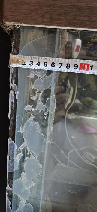 Acvariu  din sticlă
