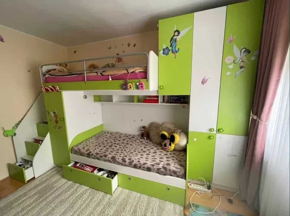 Mobilă copii completă la comandă – pat supraetajat + dulap + sertare – SUPER practică