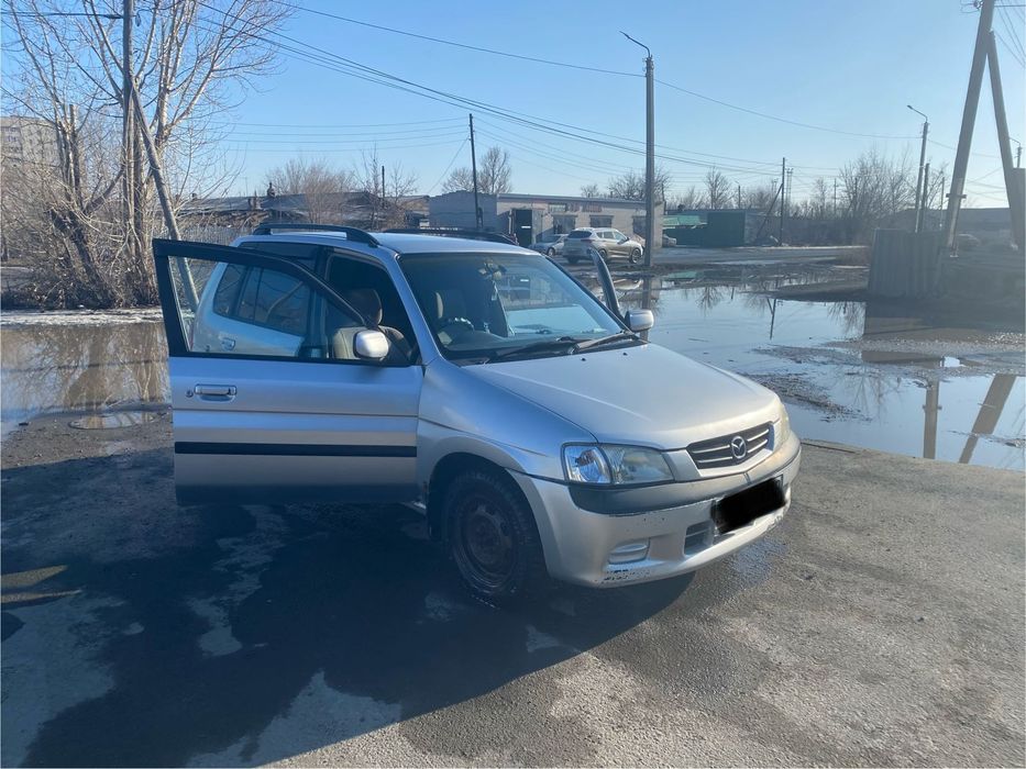 Продам Мазда демио