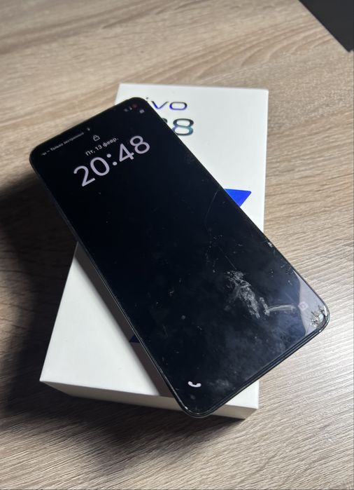 VIVO Y28 почти новый смартфон