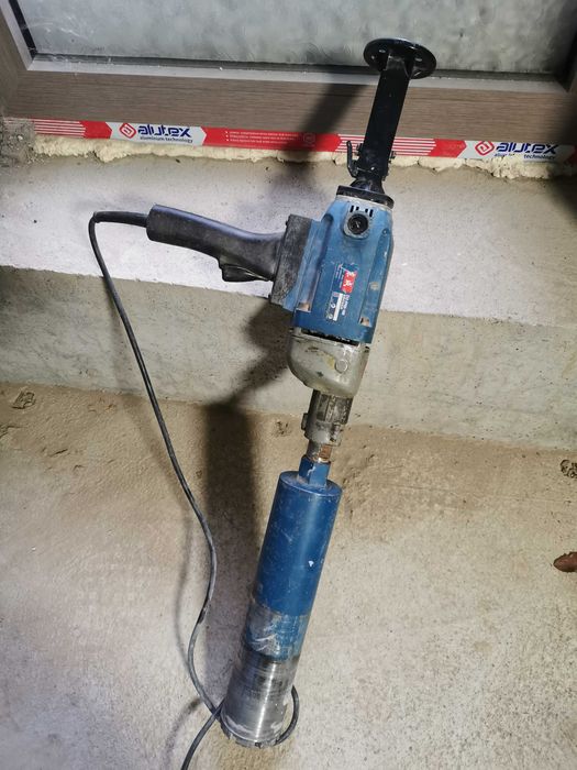 Апарат для алмазного бурения