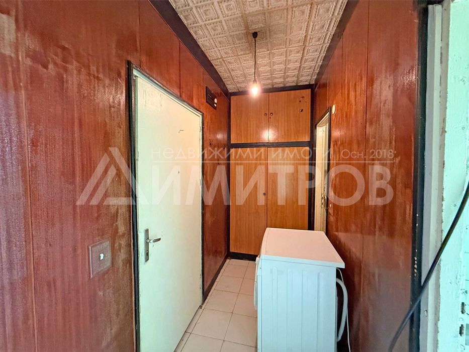 Продава апартамент тип гарсониера 42 кв.м. в гр. Нови пазар, САНИРАН жилищен блок - снимка 2