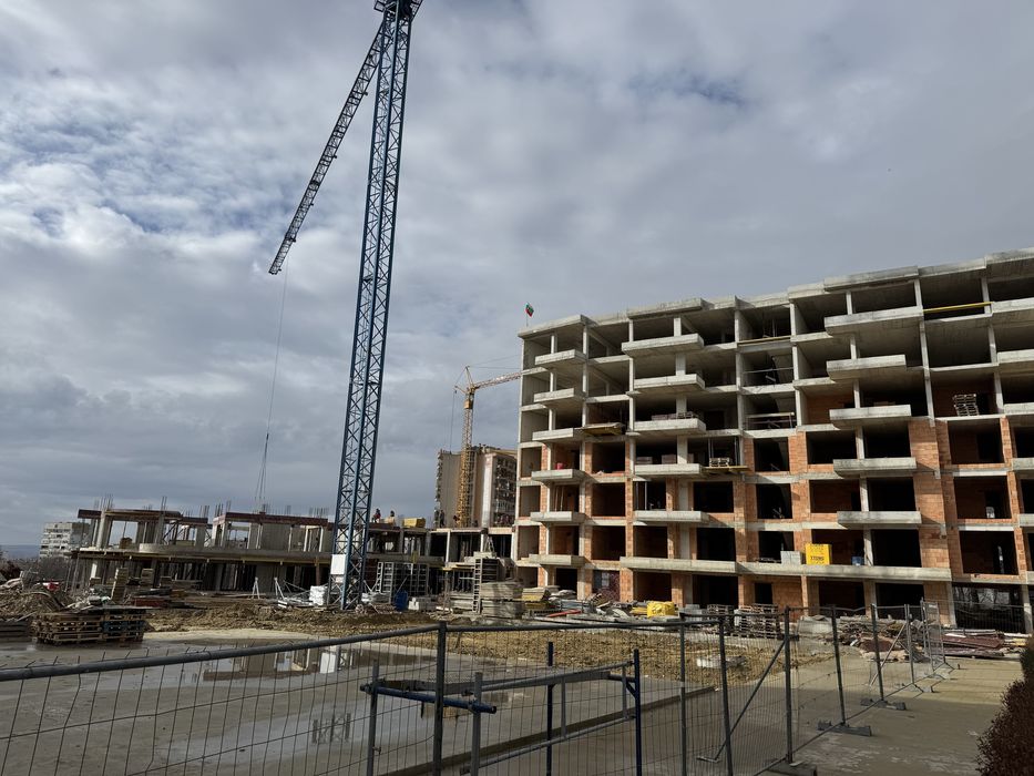 Продава се Двустаен апартамент в Варна, Възраждане 1 - 71 кв.м за 970 €/кв.м - Снимка #7