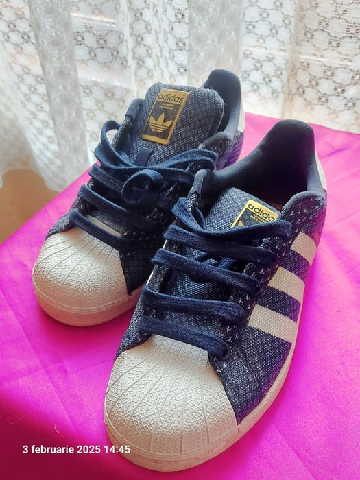 Adidas Superstar