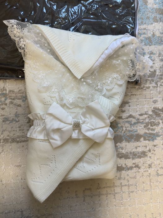 Продам конверт на выписку