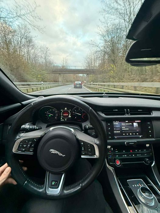 Jaguar XF 2016 schimb