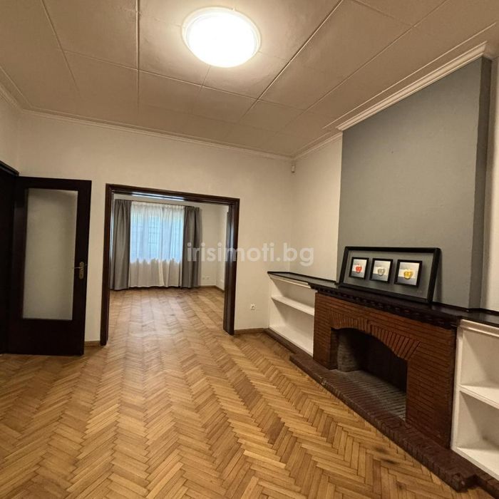 Дава се под наем Офис в София, Център - 160 кв.м за 1500 € - Снимка #2