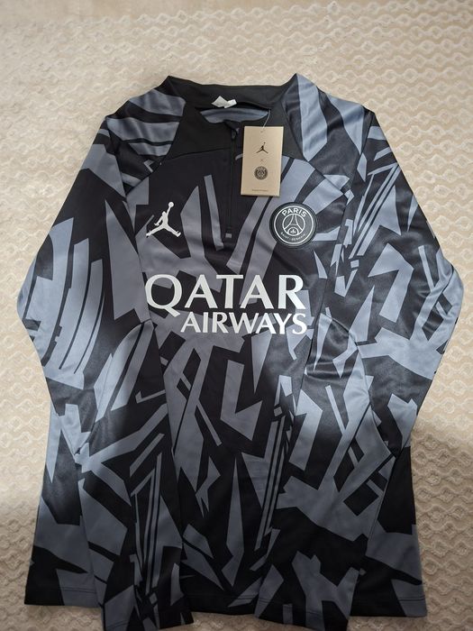 Compleu psg cu eticheta