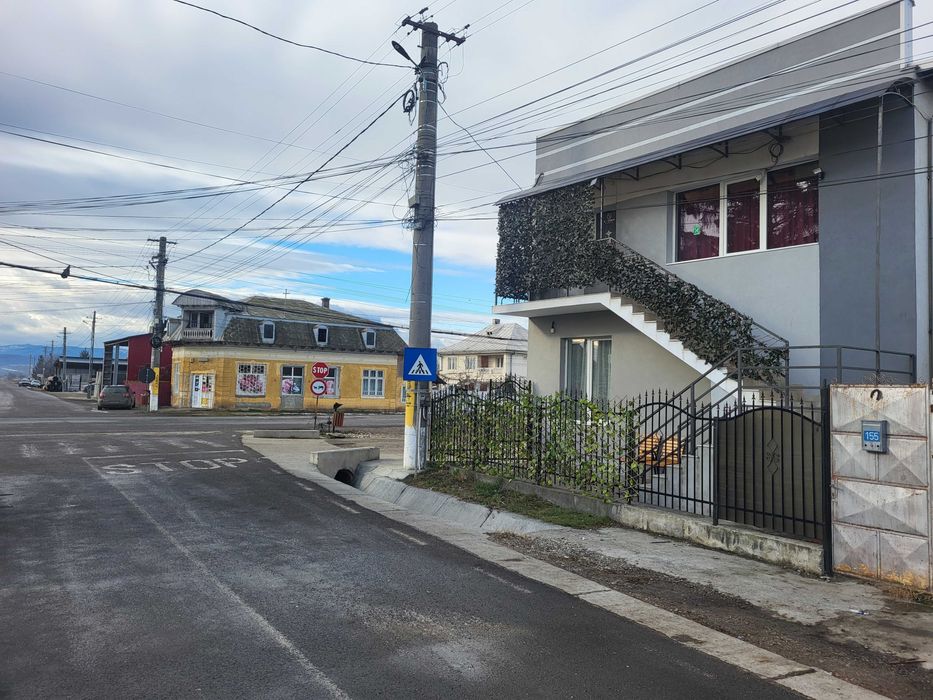 Spatiu   Comercial , Farmacie   ,Fast-Food comuna Costisa ,jud. Neamt