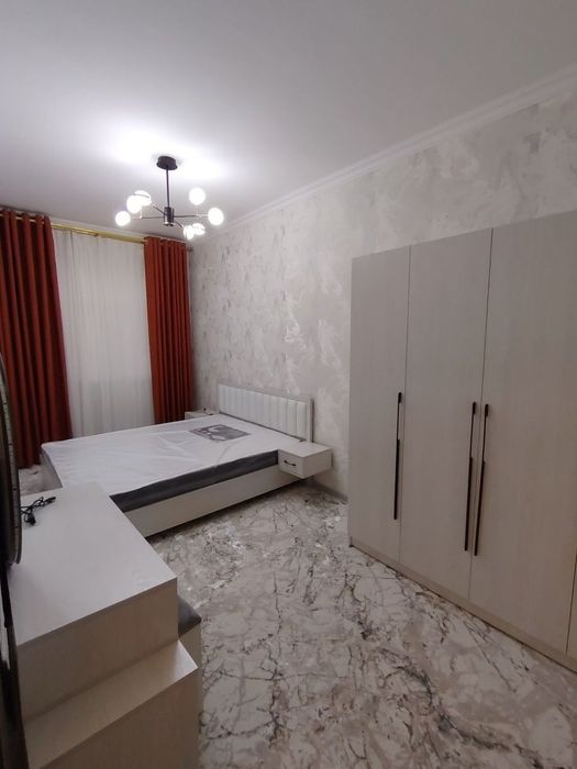 Чилонзор 18 квартира 2 хона 3 хона килинган евро ремонт янги мебели