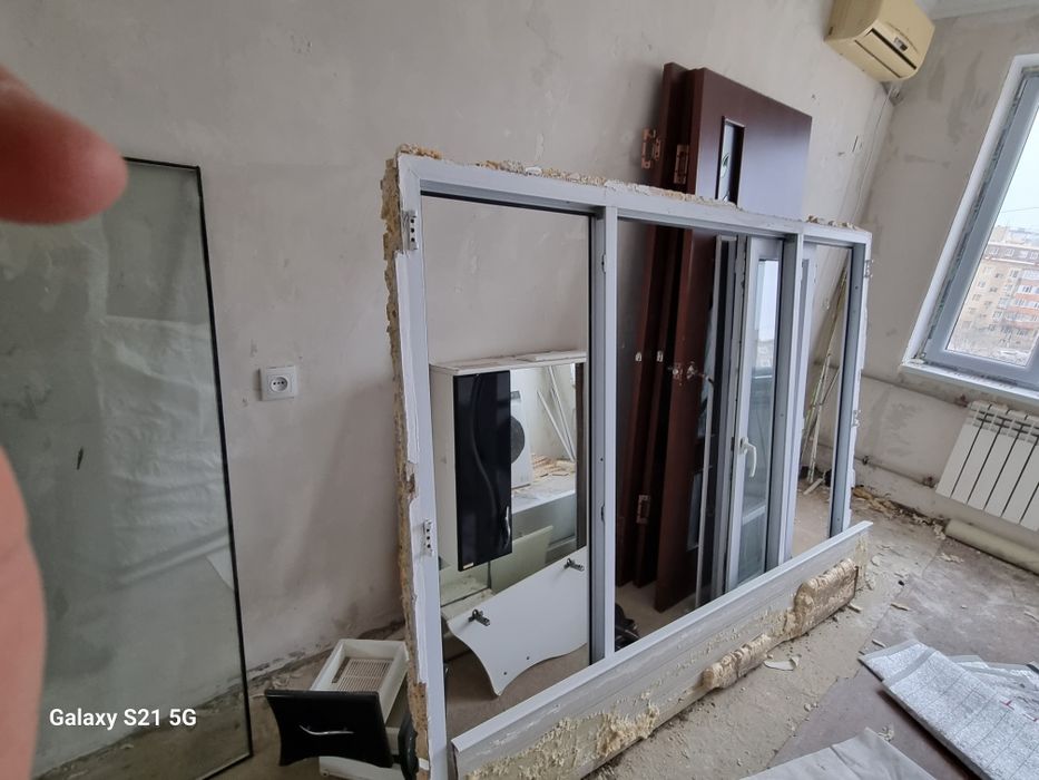 4 пластик терезе сатылады