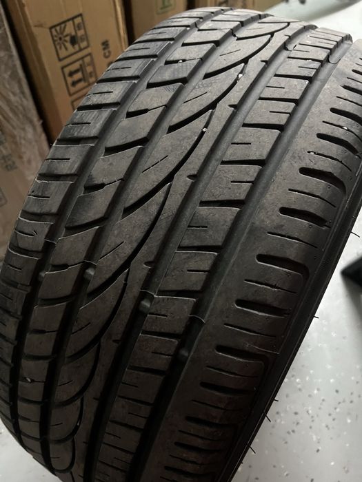 Продам пару шин 225/40 R18