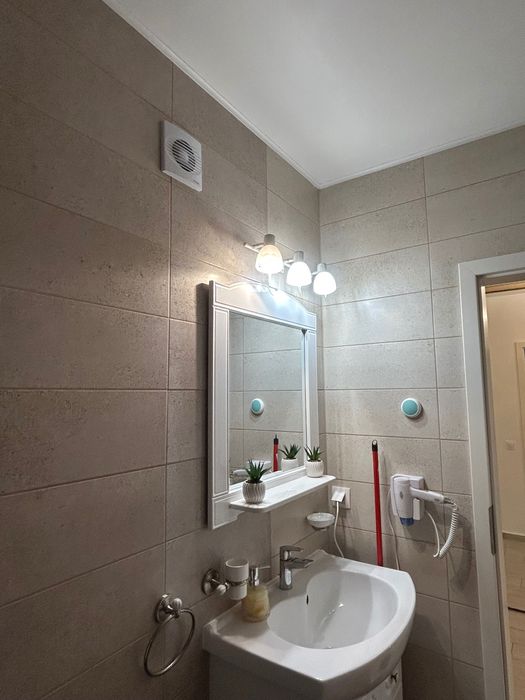 Apartament de închiriat