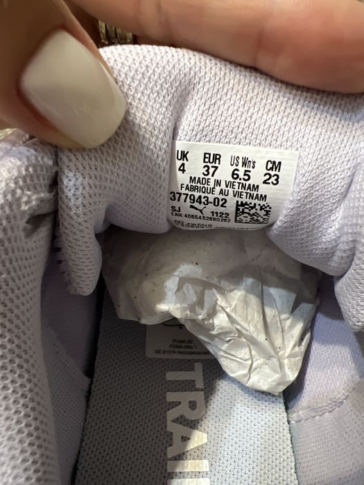 Продам кроссовки женские Puma