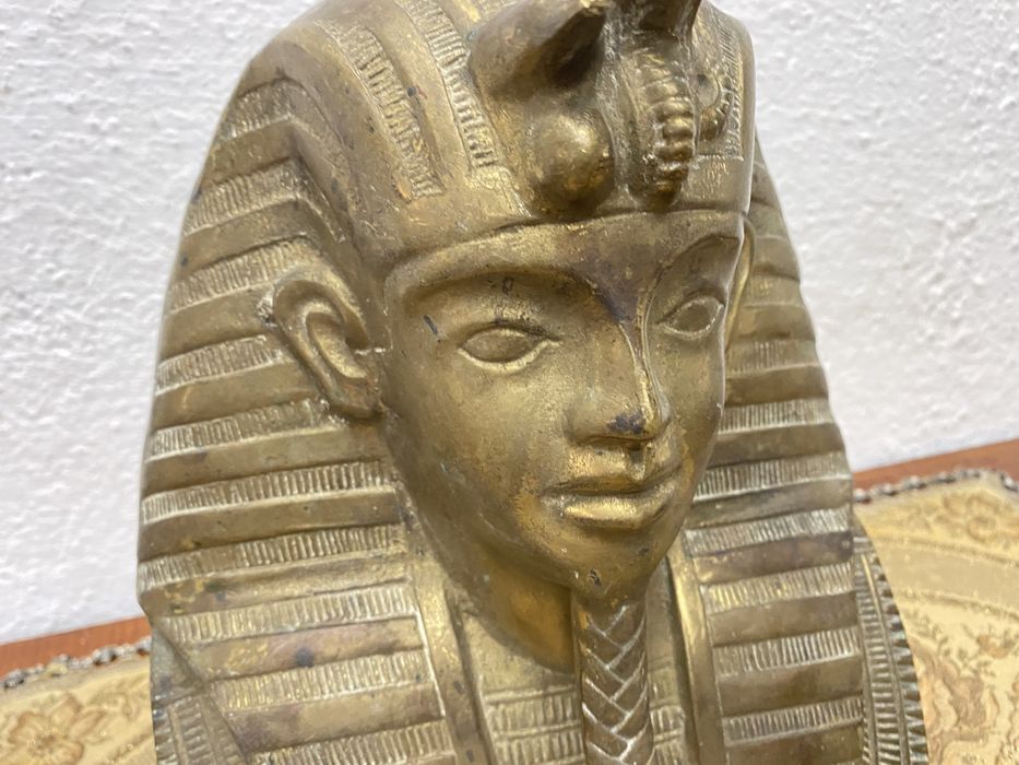 Голяма египетска фигура от месинг тутанкамон