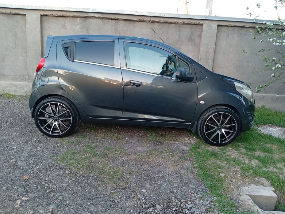 Vossen saka diska sotiladi 17