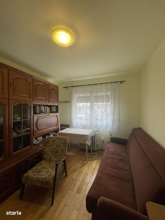 Apartament cu 4 camere CETATE