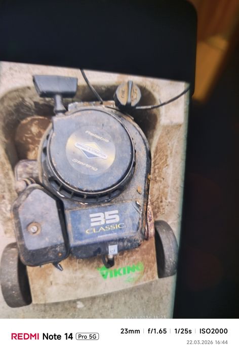 Mașina de tuns iarba viking