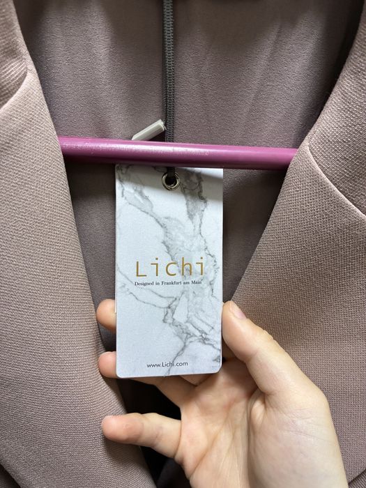 Lichi новый платье