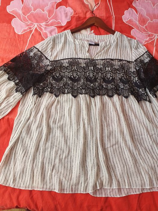 Прекрасна риза на LUCY.Обличана веднъж и изпрана.