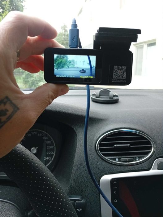 Vând Cameră auto Valorix 4k funcționează impecabil