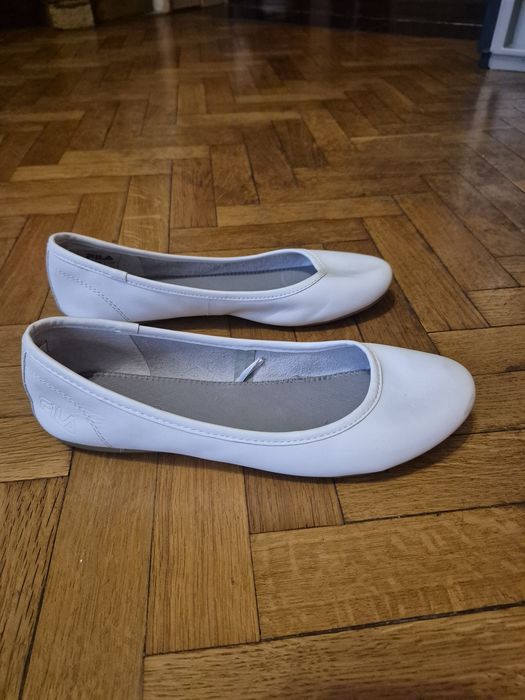 Кожени обувки на FILA