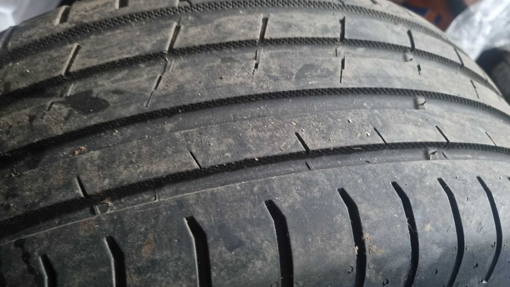Летни гуми Nokian tyres 235/55/R17 2 бр. с дот- 4624/128 евро за двете