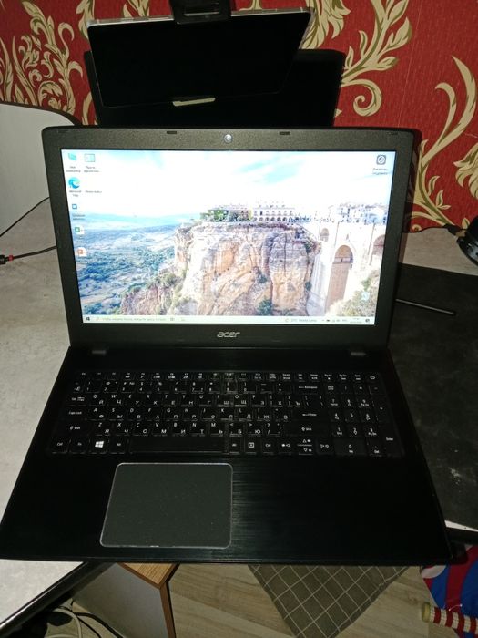 Продается Acer ноутбук