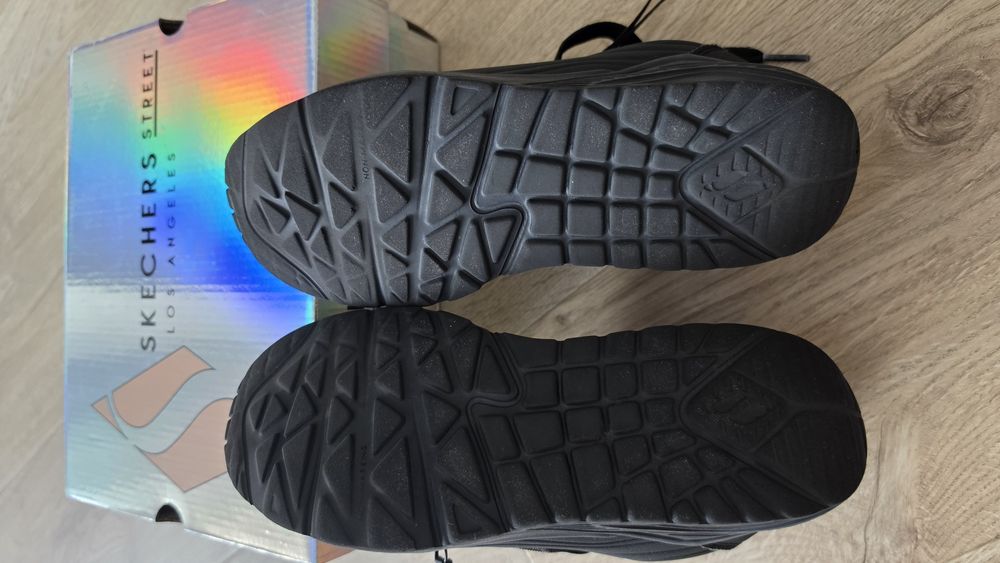 Adidași Skechers Uno Lite – Easy Zip, măr. 36 EUR (copii), negru